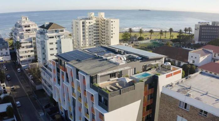 1 Bedroom Property for Sale in Sea Point Western Cape